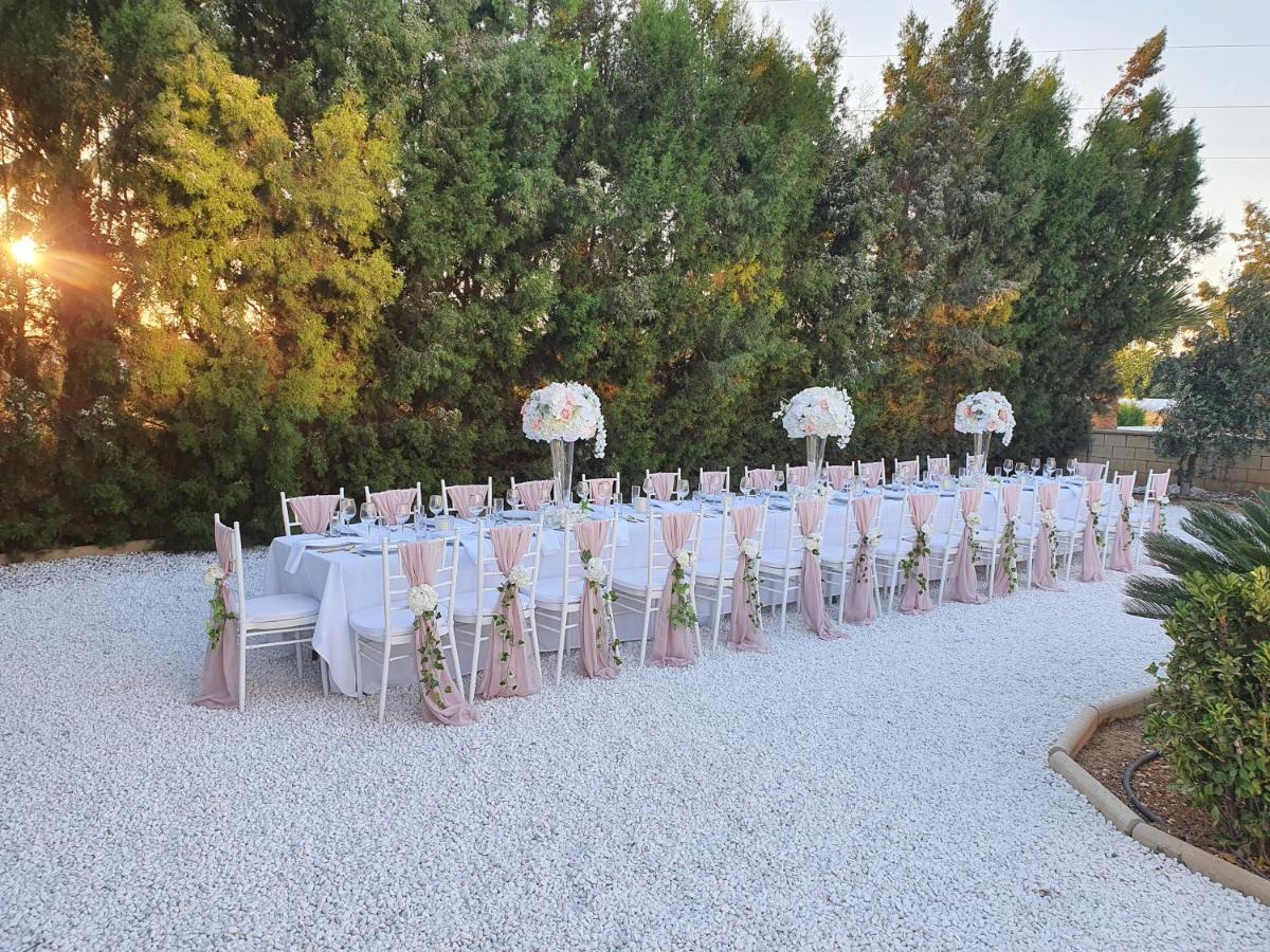Larnaca Mansion Ideal For 3 Families Or More Exterior foto