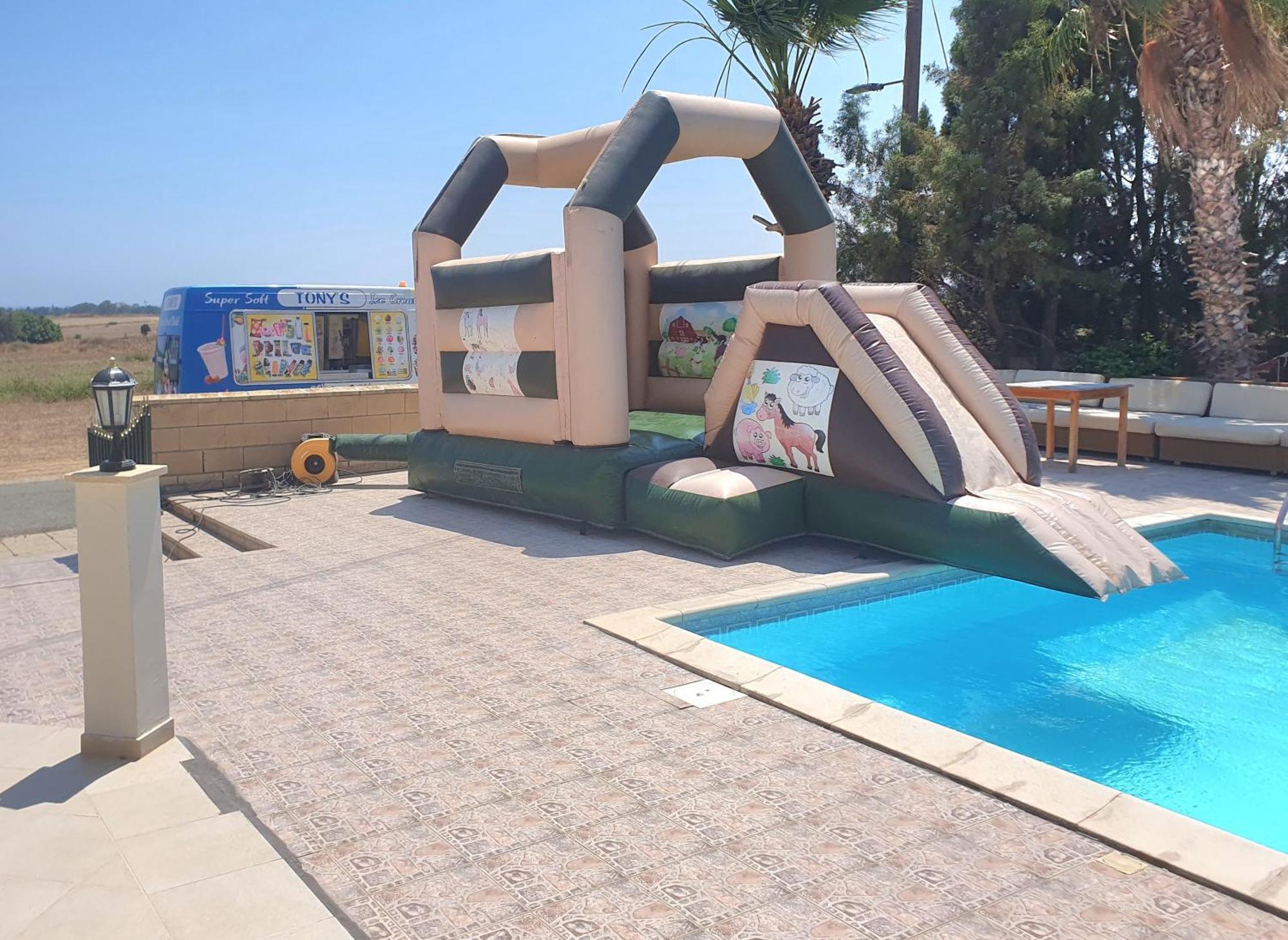 Larnaca Mansion Ideal For 3 Families Or More Zimmer foto